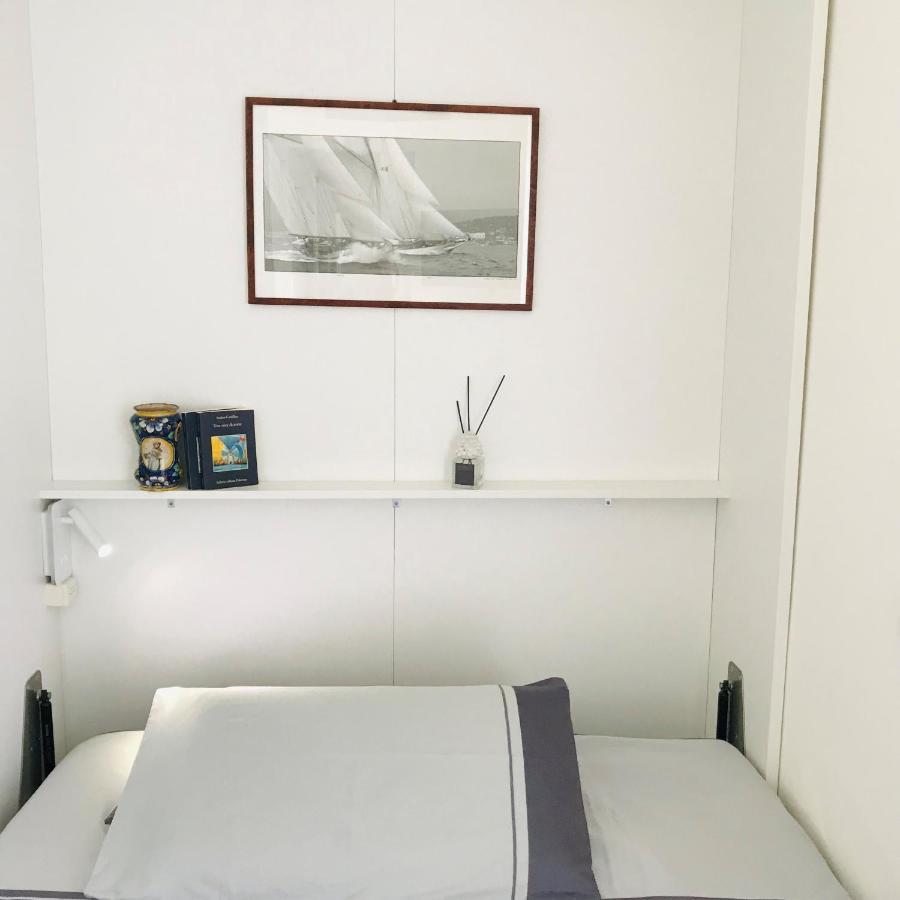 Single Room with Balcony
