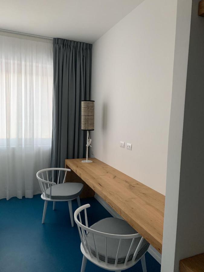 Deluxe Double Room with Side Sea View