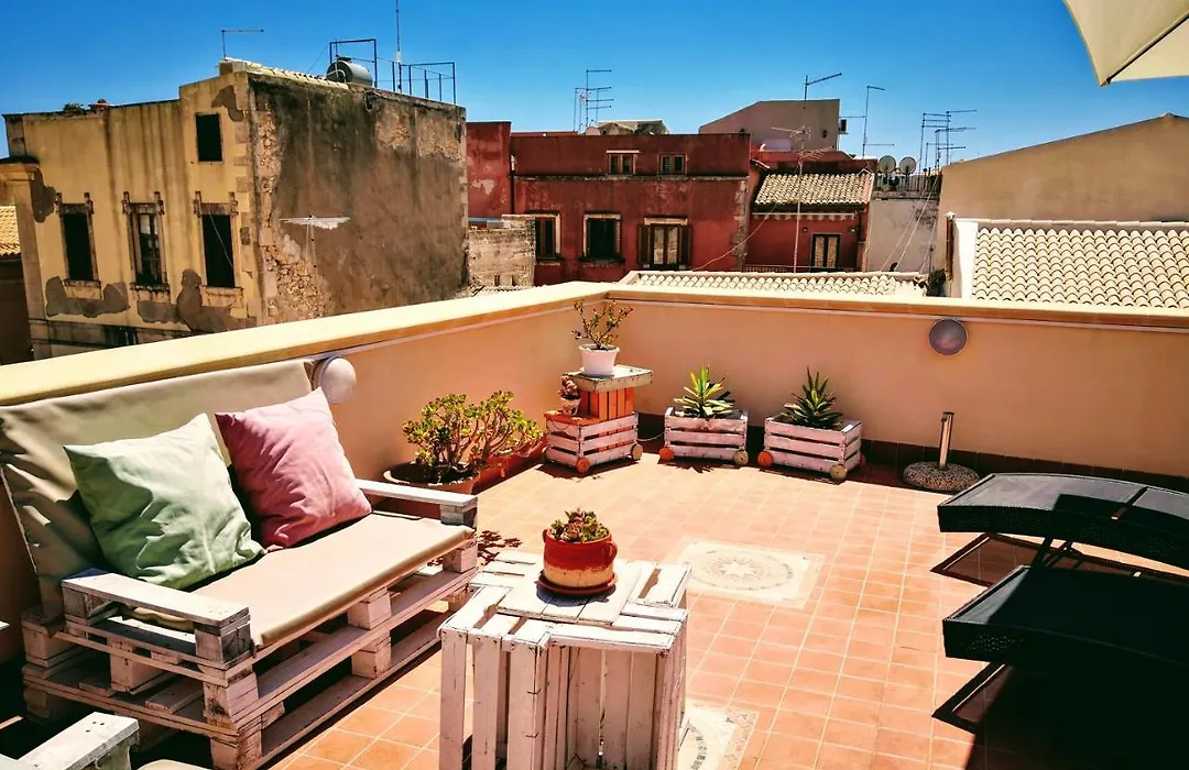 La Terrazza Sul Vicolo-1