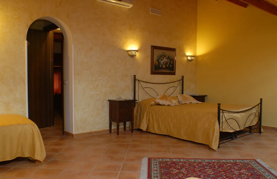 B&B Triskeles-1