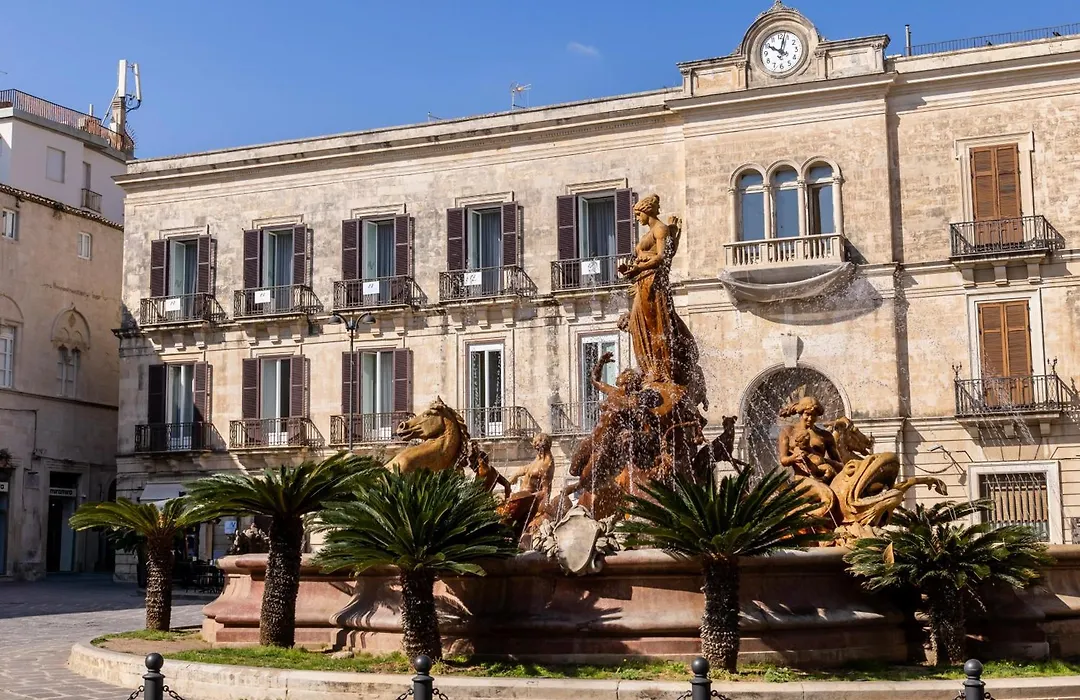 Archimede Charm B&B - Historical Palace In Ortigia-1