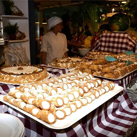 Hotel Fontane Bianche-3