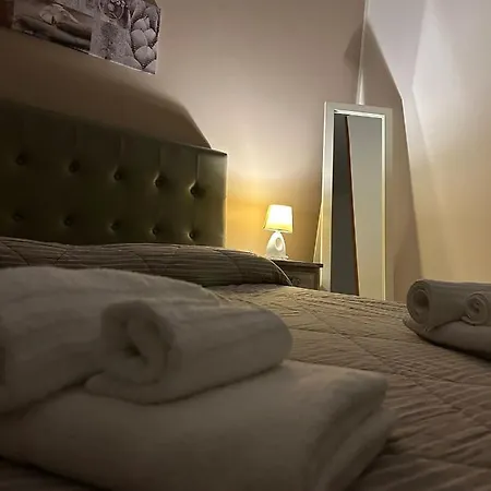 Lucia'S Rooms-3