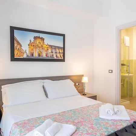 Cavour Rooms-3