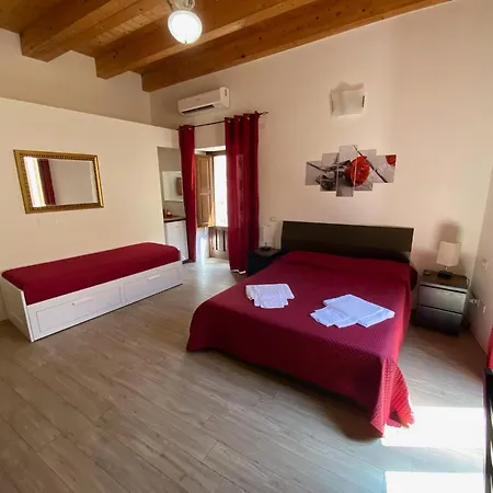 Decadracma Rooms-3