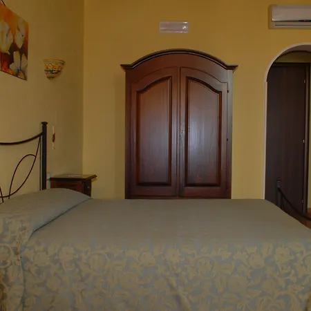 B&B Triskeles-3