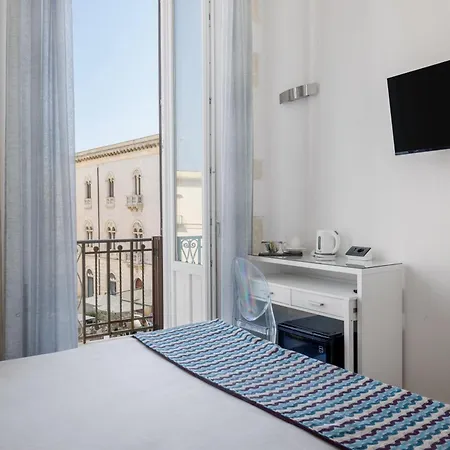 Archimede Charm B&B - Historical Palace In Ortigia-2